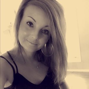 Meet your Posher, Brooke